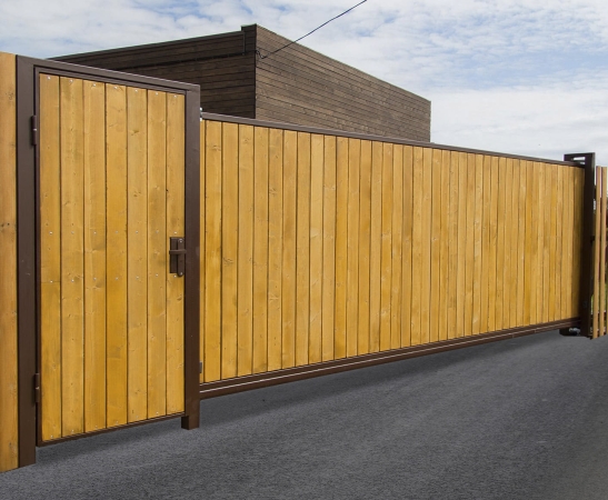 Деревянные ворота в Тырныаузе