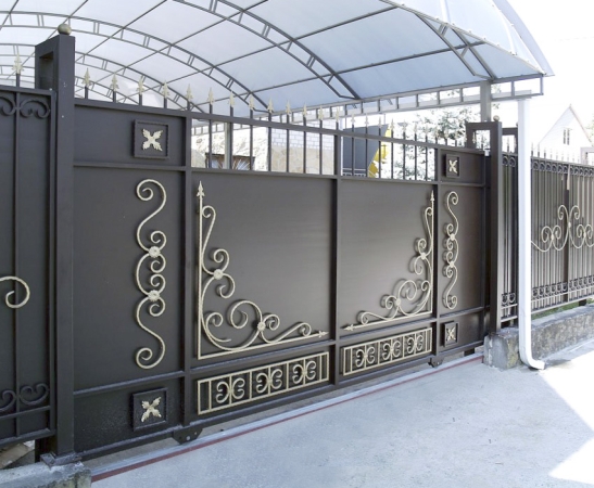 Металлические ворота в Тырныаузе