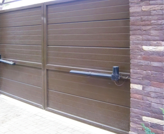 Автоматика для распашных ворот в Тырныаузе